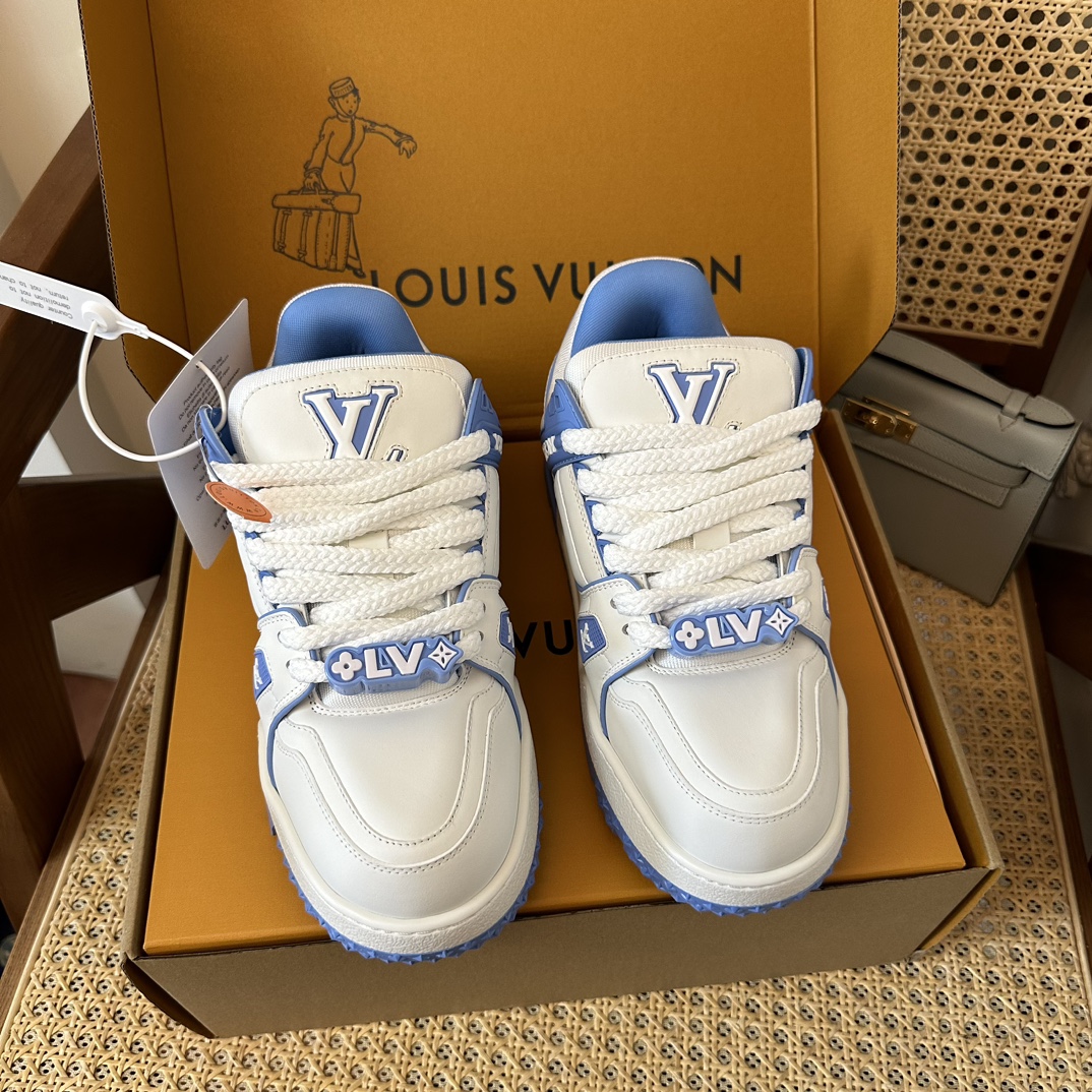 L** V* Trainer - Image 3