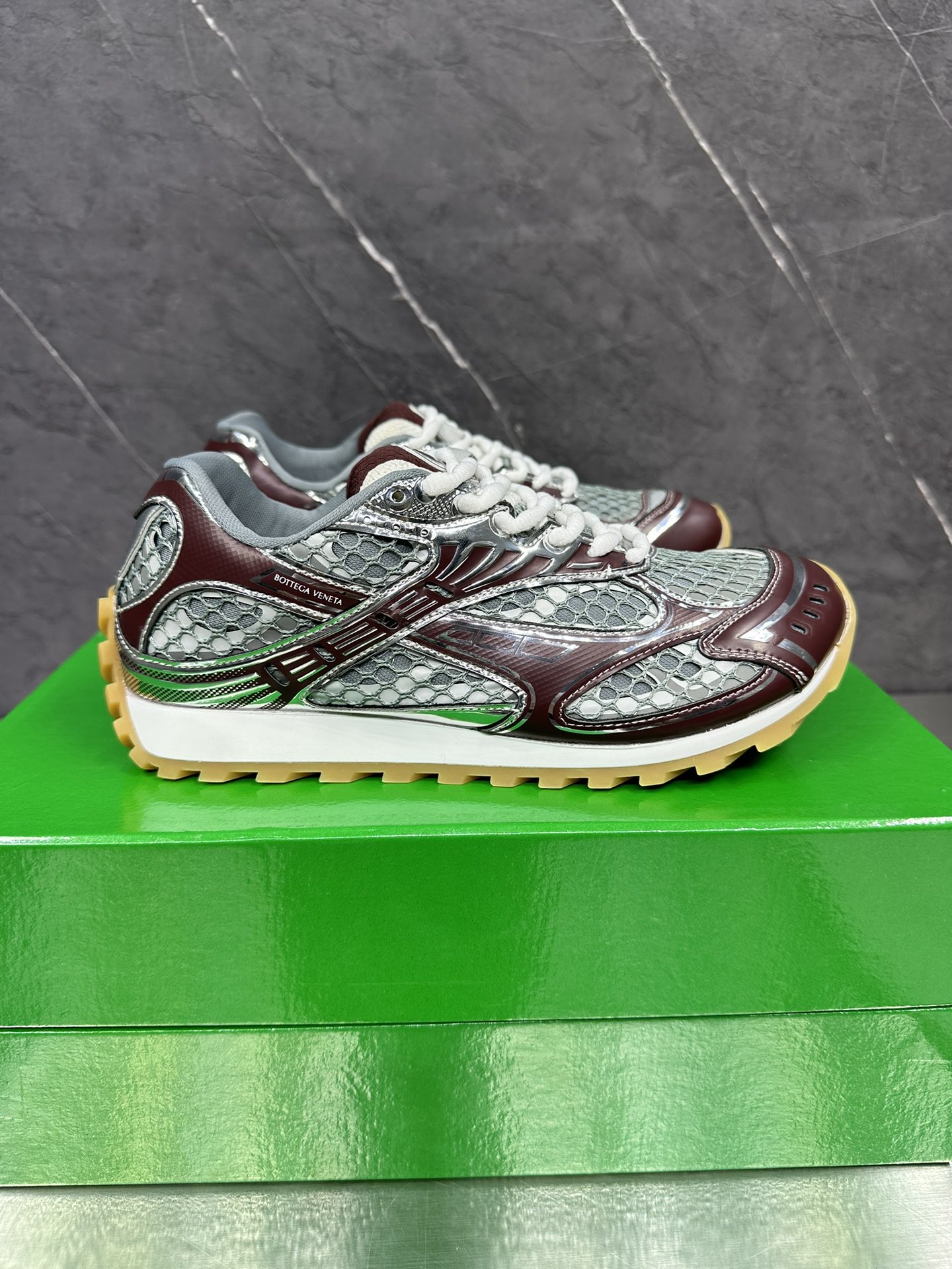 BV SNEAKERS
