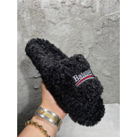 BLEN DESIGNER SLIPPERS