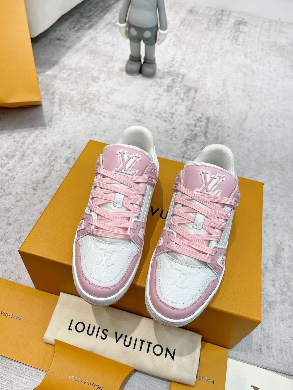 LOUIS V Trainer Rose Pink VL0231 - Image 2