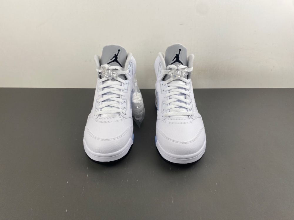 Air Jordan 5 Retro White Metallic HQ7978-103 - Image 6