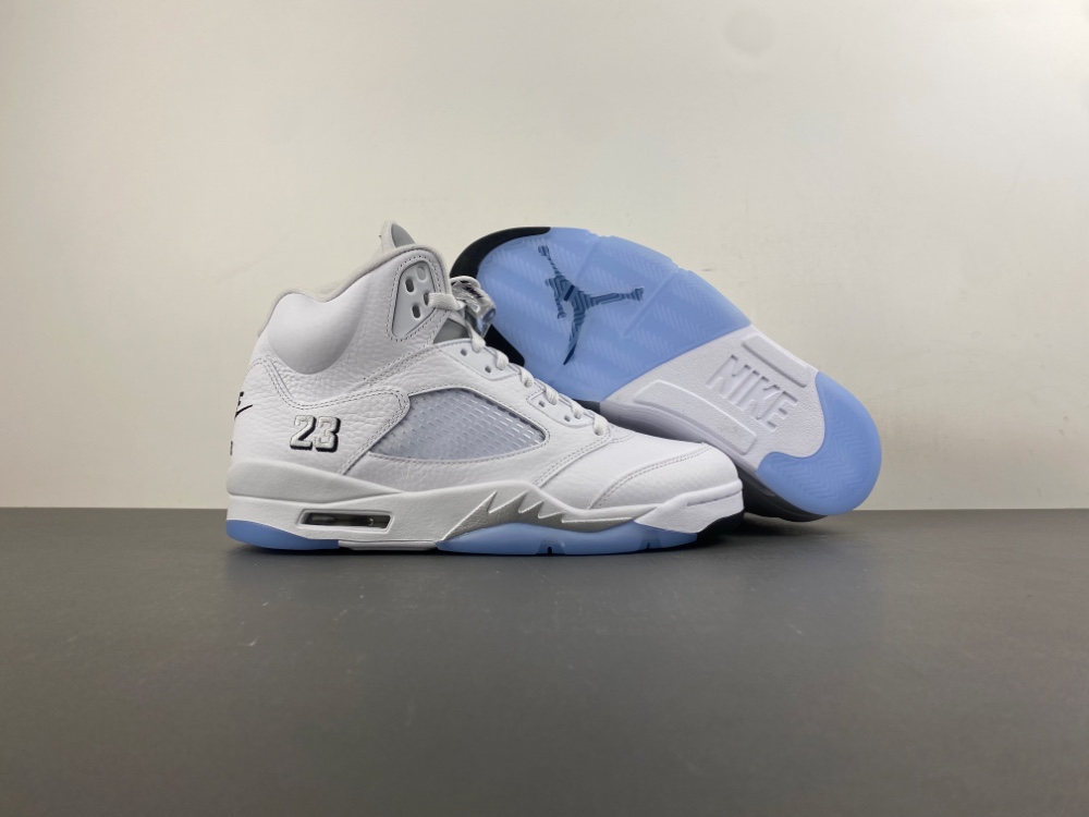 Air Jordan 5 Retro White Metallic HQ7978-103 - Image 2